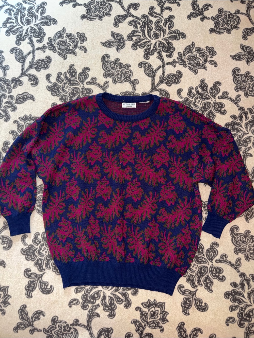 Vintage Floral-Pattern Crewneck Sweater - Navy & Burgundy